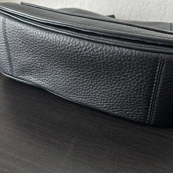 Marc Jacobs Black Pebbled Leather Crossbody Bag | Gold Hardware - Picture 3 of 9